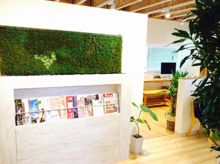 苔プロデューサー小竹規弘 苔アート